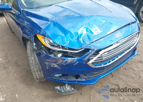 2018 Ford Fusion S из США, поврежденный, VIN 3FA6P0G77JR280614